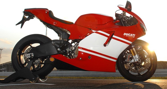 Gagnez une Ducati Desmosedici RR - GagnezUneDesmo.com